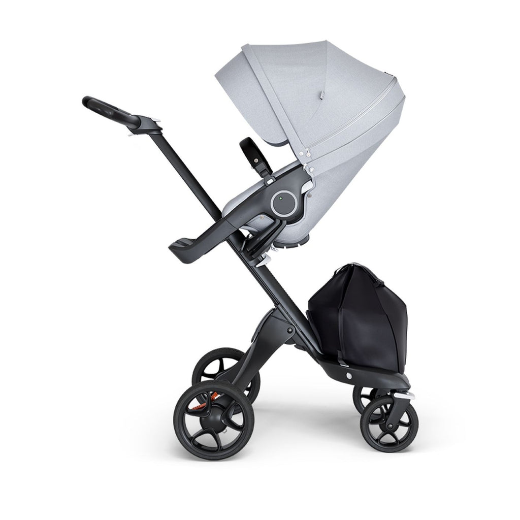 stroller with adjustable handle height