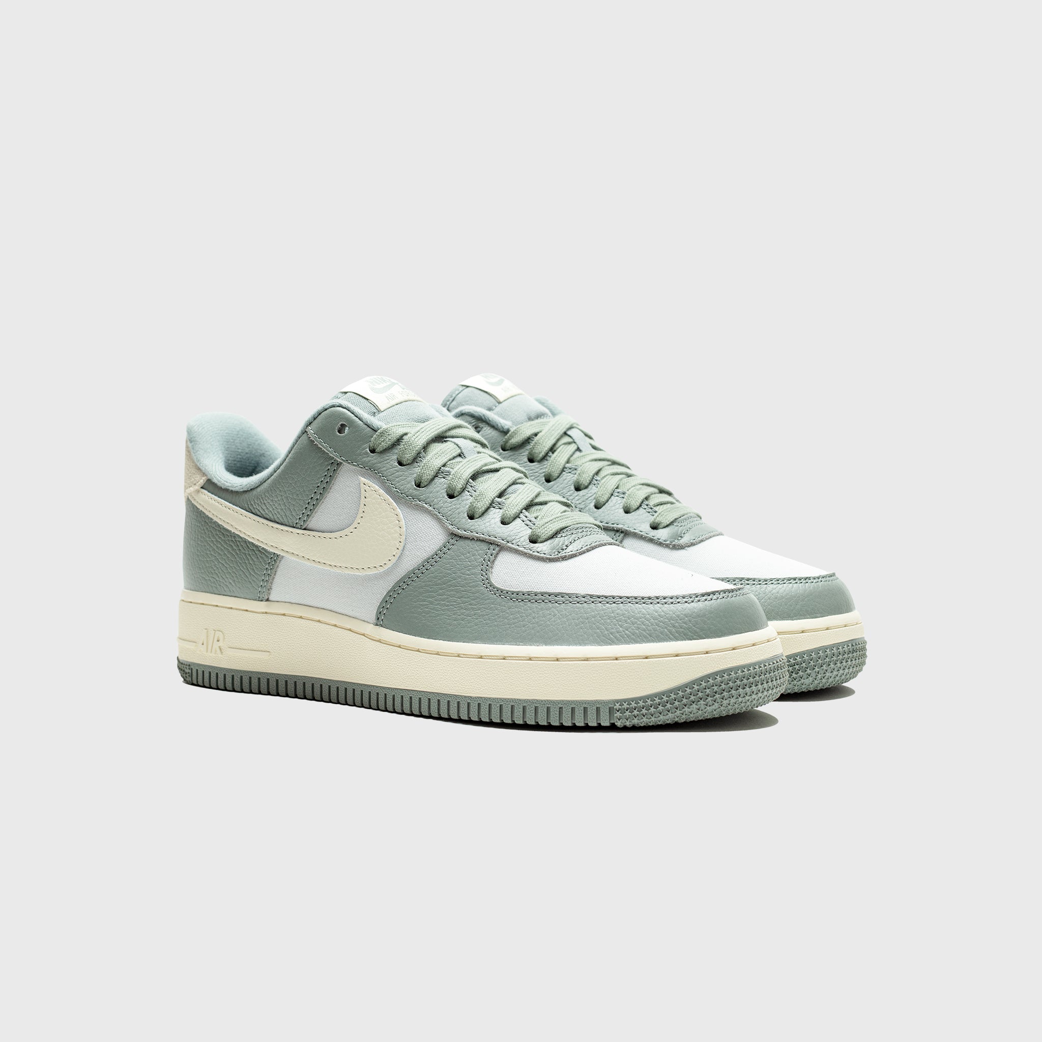 NIKE  AIRFORCE1 07LXNBHD MICAGREEN  DV7186 300 PROFILE