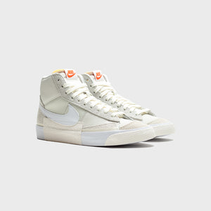 NIKE  BLAZER 77PROCLUB LIGHTBONE  DQ7673 003 PROFILE 300x