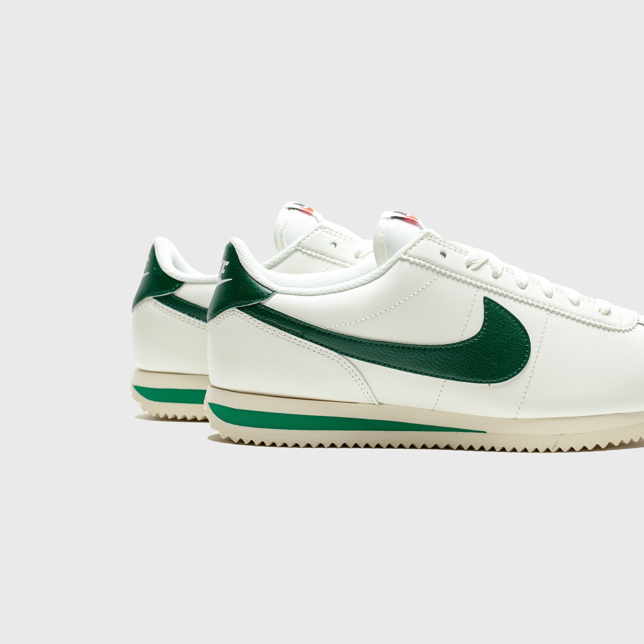 NIKE  WMNSCORTEZ GORGEGREEN  DN1791 101 SIDE