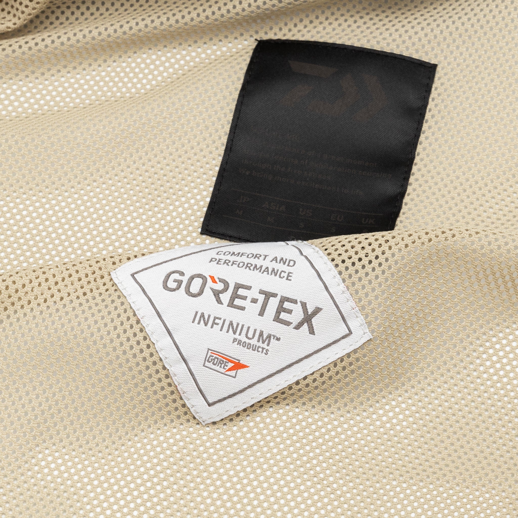 GORE-TEX INFINIUM TECH LOOSE MOUNTAIN PARKA – PACKER SHOES