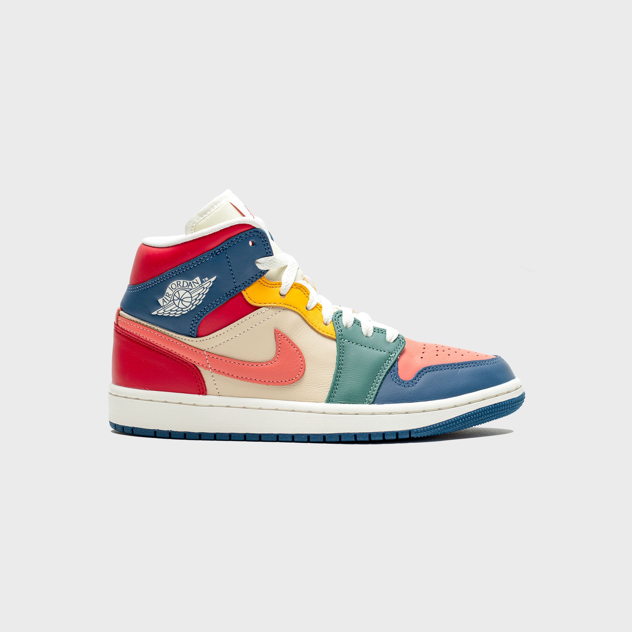 WMNS AIR JORDAN 1 MID SE "MULTI-COLOR"