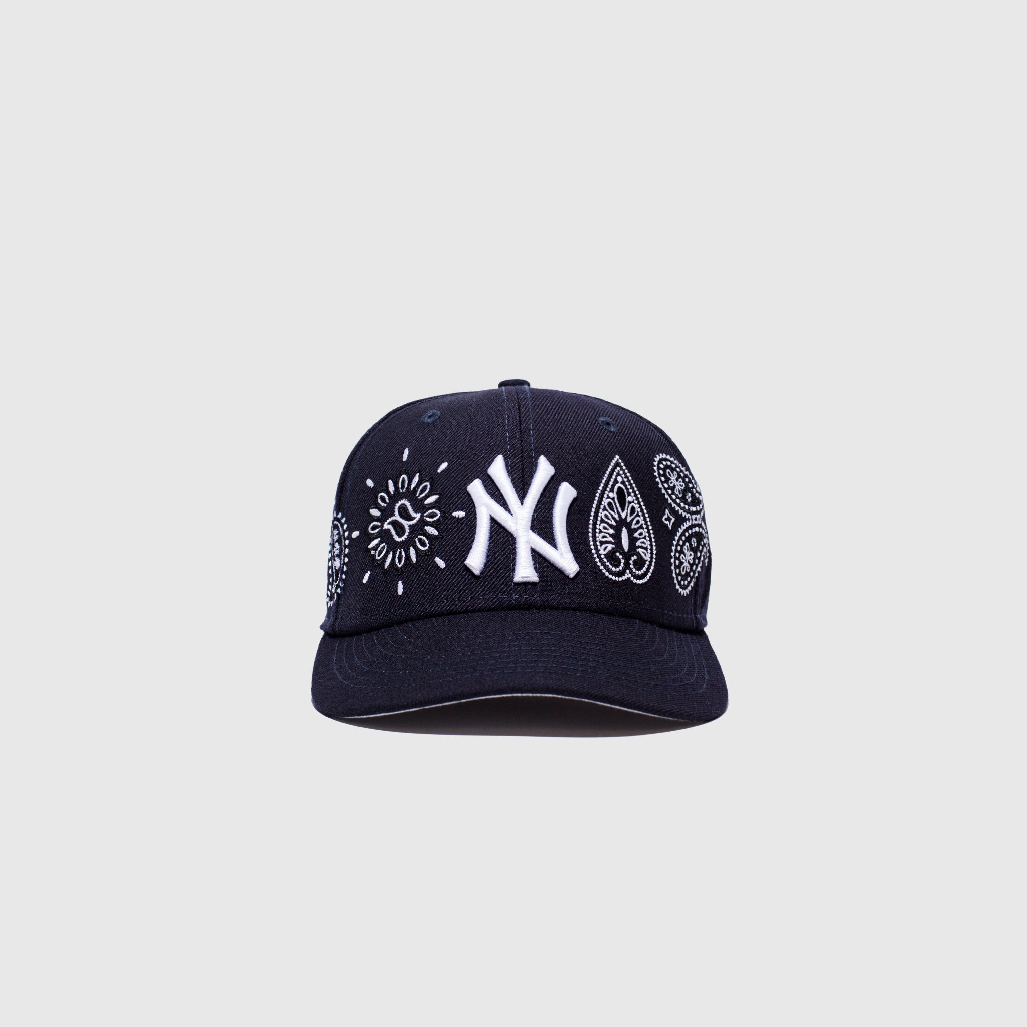 Men's New York Yankees New Era Black Paisley Elements 59FIFTY Fitted Hat