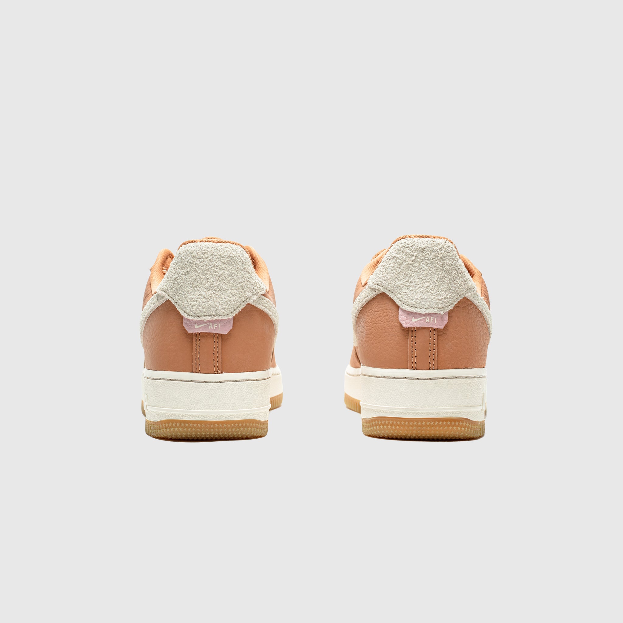 NIKE  AIRFORCE1 07CRAFTLES COGNAC  DO6676200 BACK