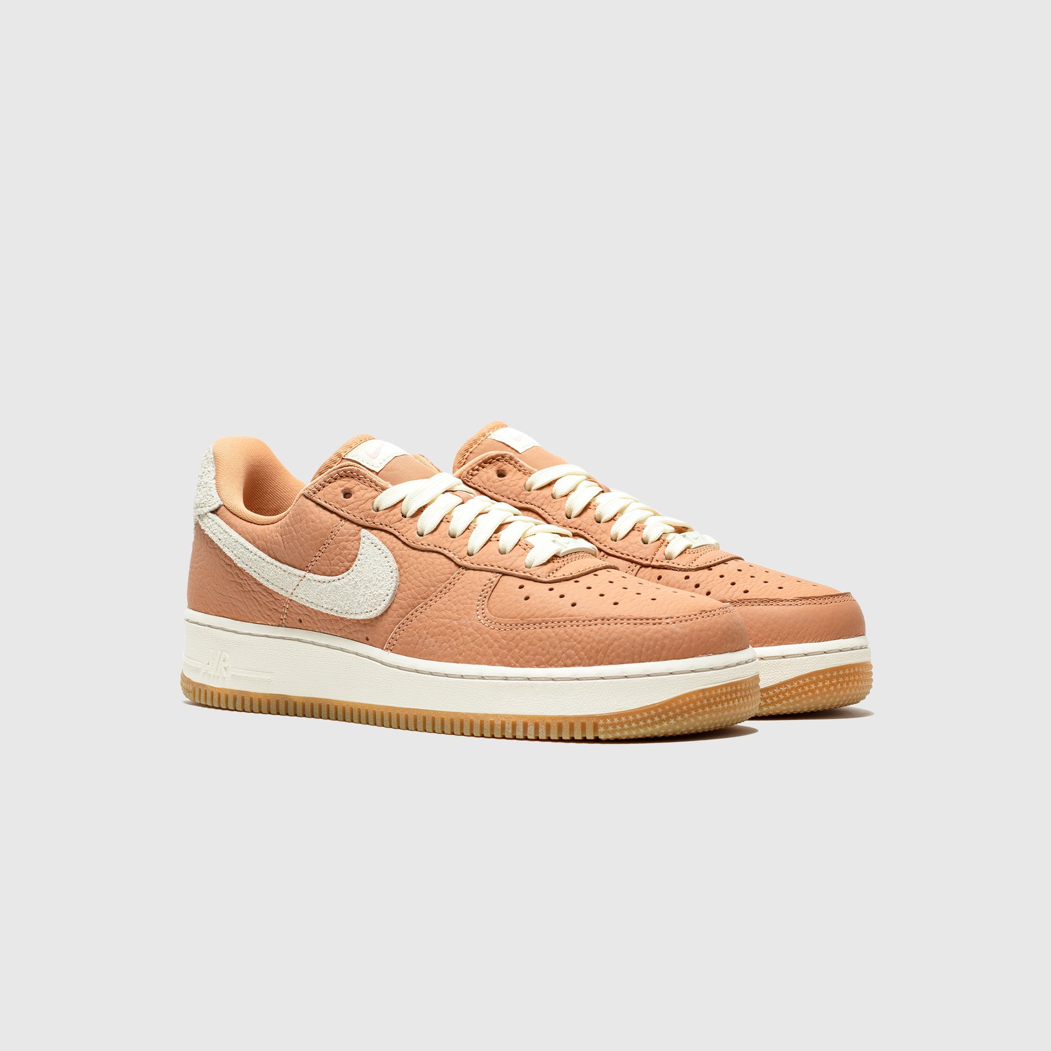 NIKE  AIRFORCE1 07CRAFTLES COGNAC  DO6676200 PROFILE