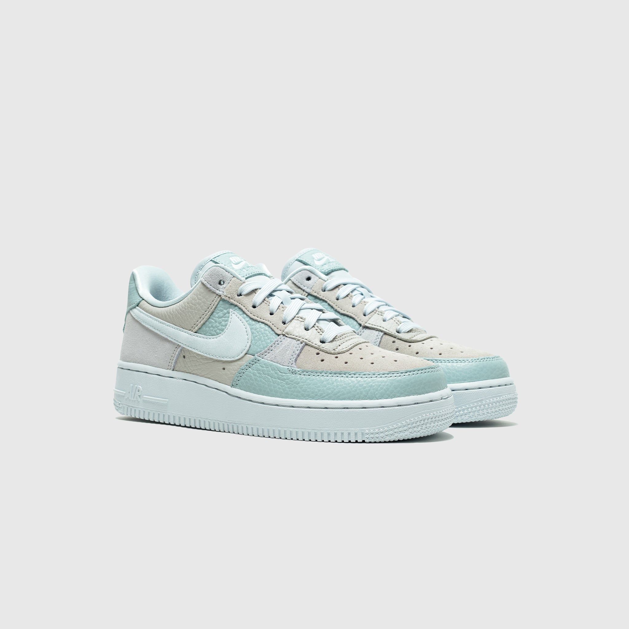 wmns nike air force 1 gd