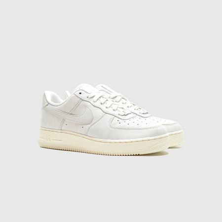 WMNS AIR FORCE 1 '07 LOW PRM "SUMMIT WHITE"