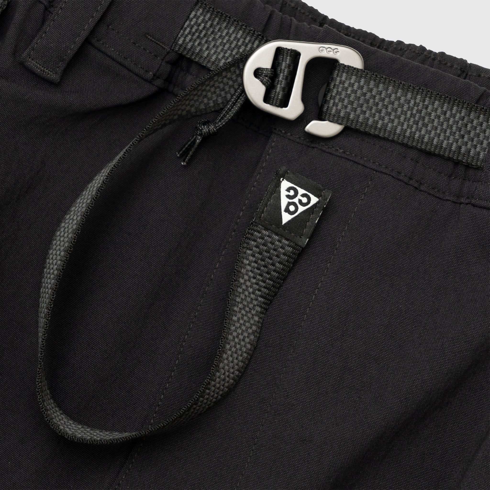 ACG CARGO SHORTS "BLACK"