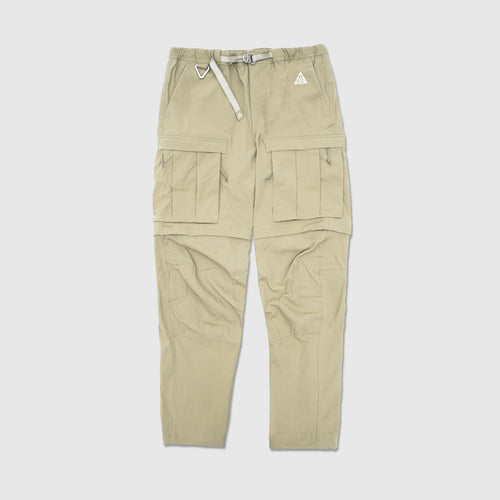 NIKEACG SMITHSUMMIT CARGOPANTS KHAKI FRONT 500x