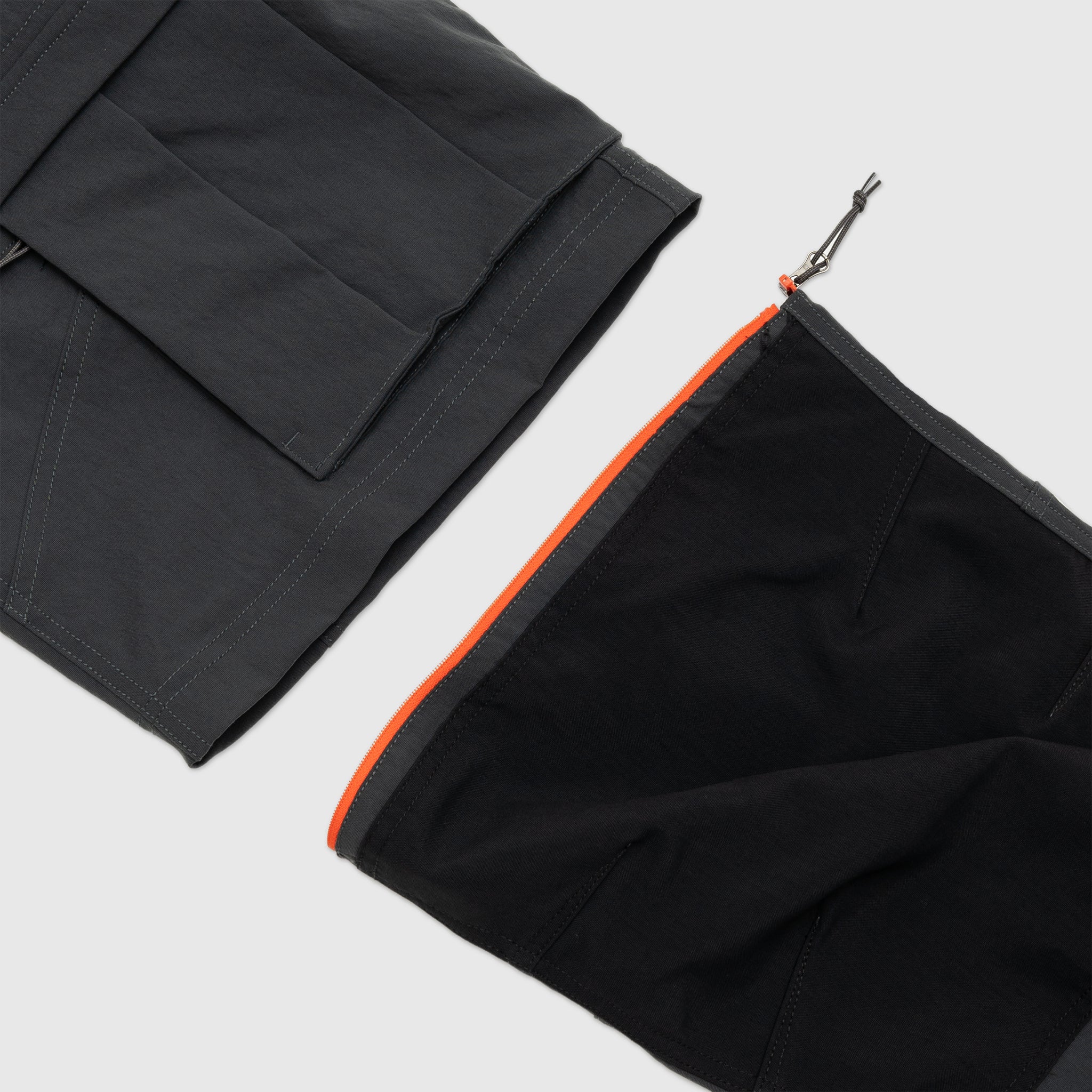 NIKEACG SMITHSUMMIT CARGOPANTS SMOKEGRAY DETAIL