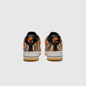 NIKEAIRFORCE1PRM DAKTARISTRIPES 6 300x