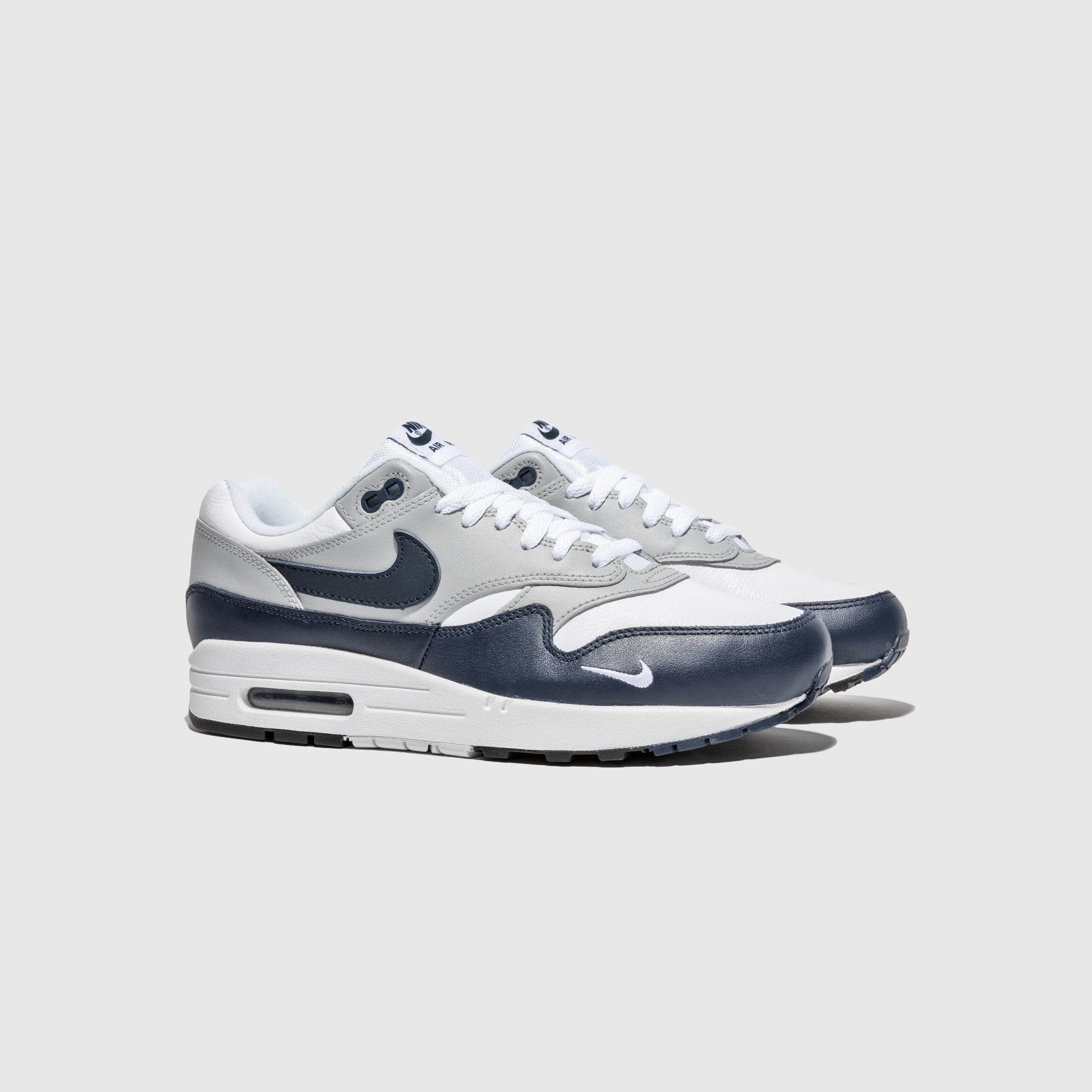 NIKE AIR MAX 1 LV8 "OBSIDIAN"