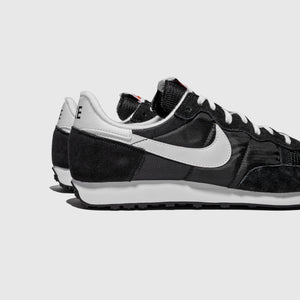 NIKECHALLENGEROG BLACK 5 300x