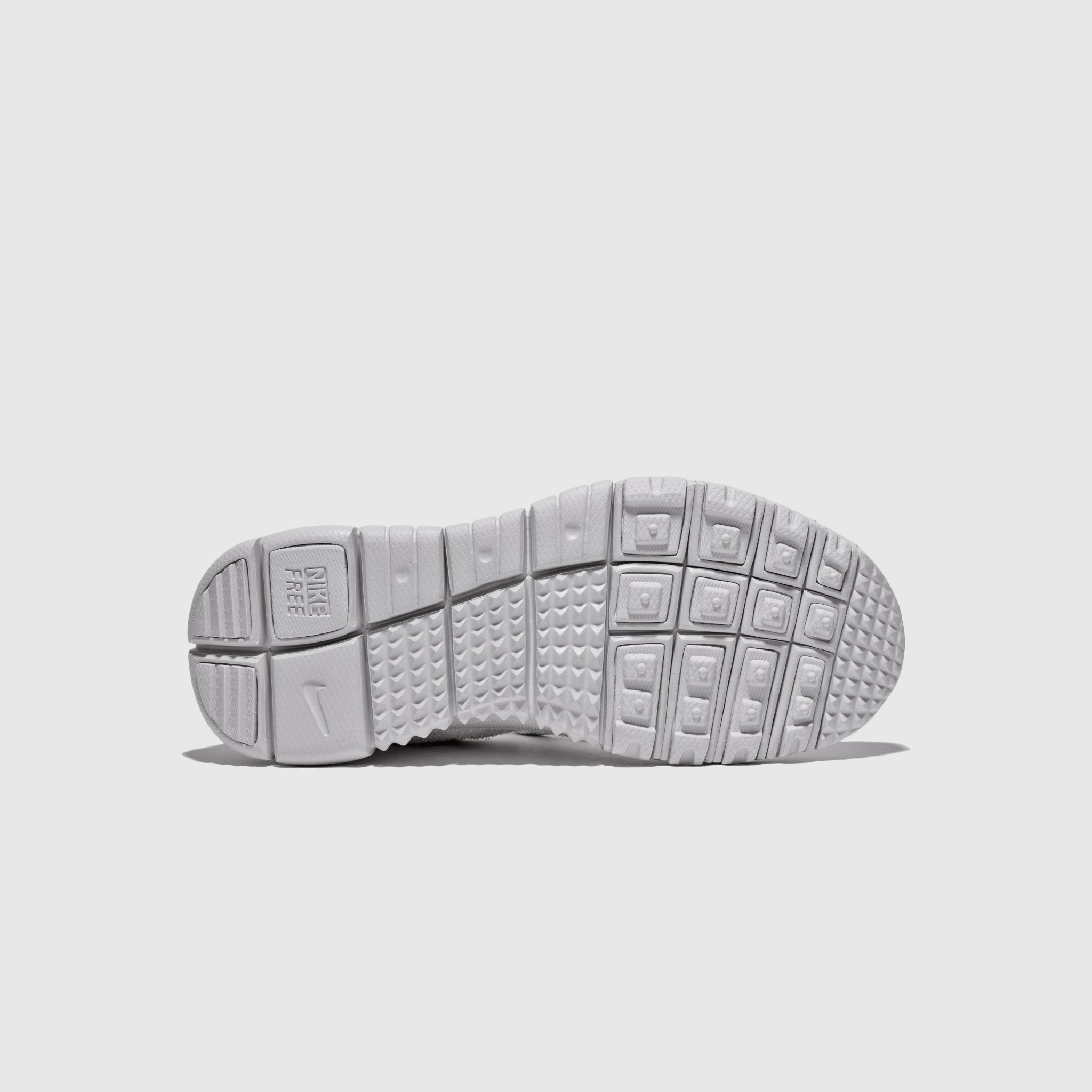 FREE RUN TRAIL "NEUTRAL GREY"