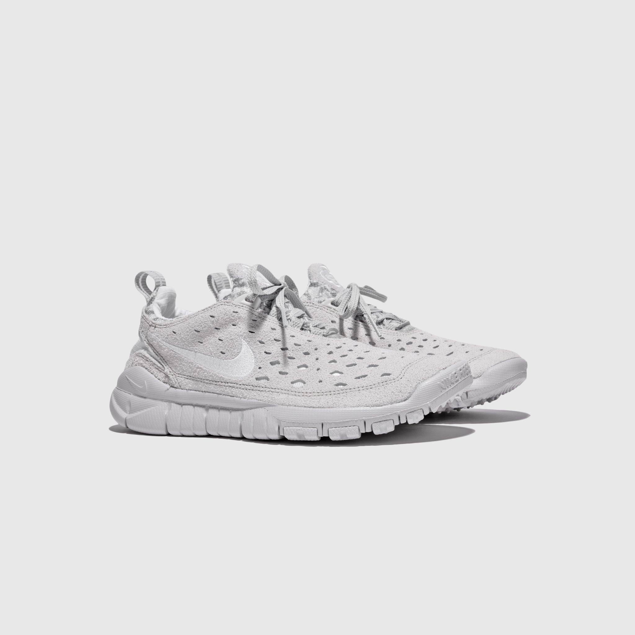 NIKEFREERUNTRAIL NEUTRALGREY 3