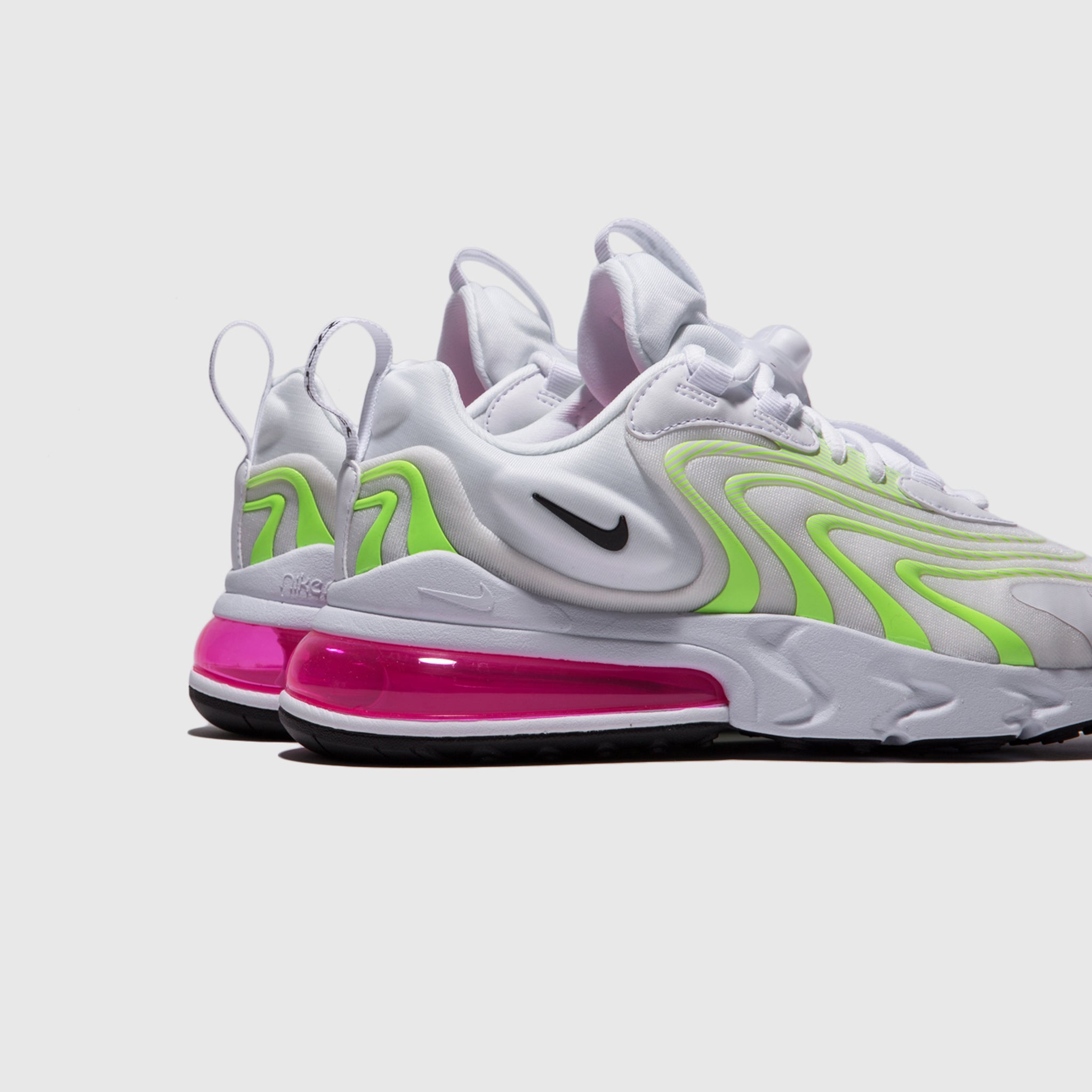 NIKE WMNS AIR MAX 270 REACT ENG "GHOST GREEN"