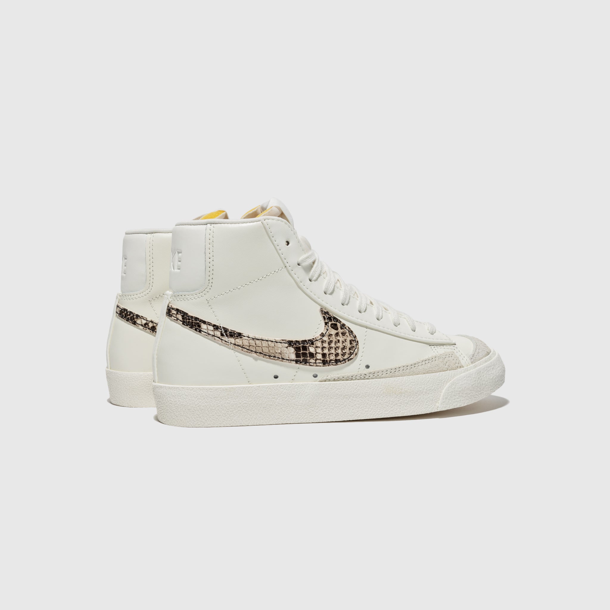 WMNS BLAZER MID '77 SE "PYTHON"