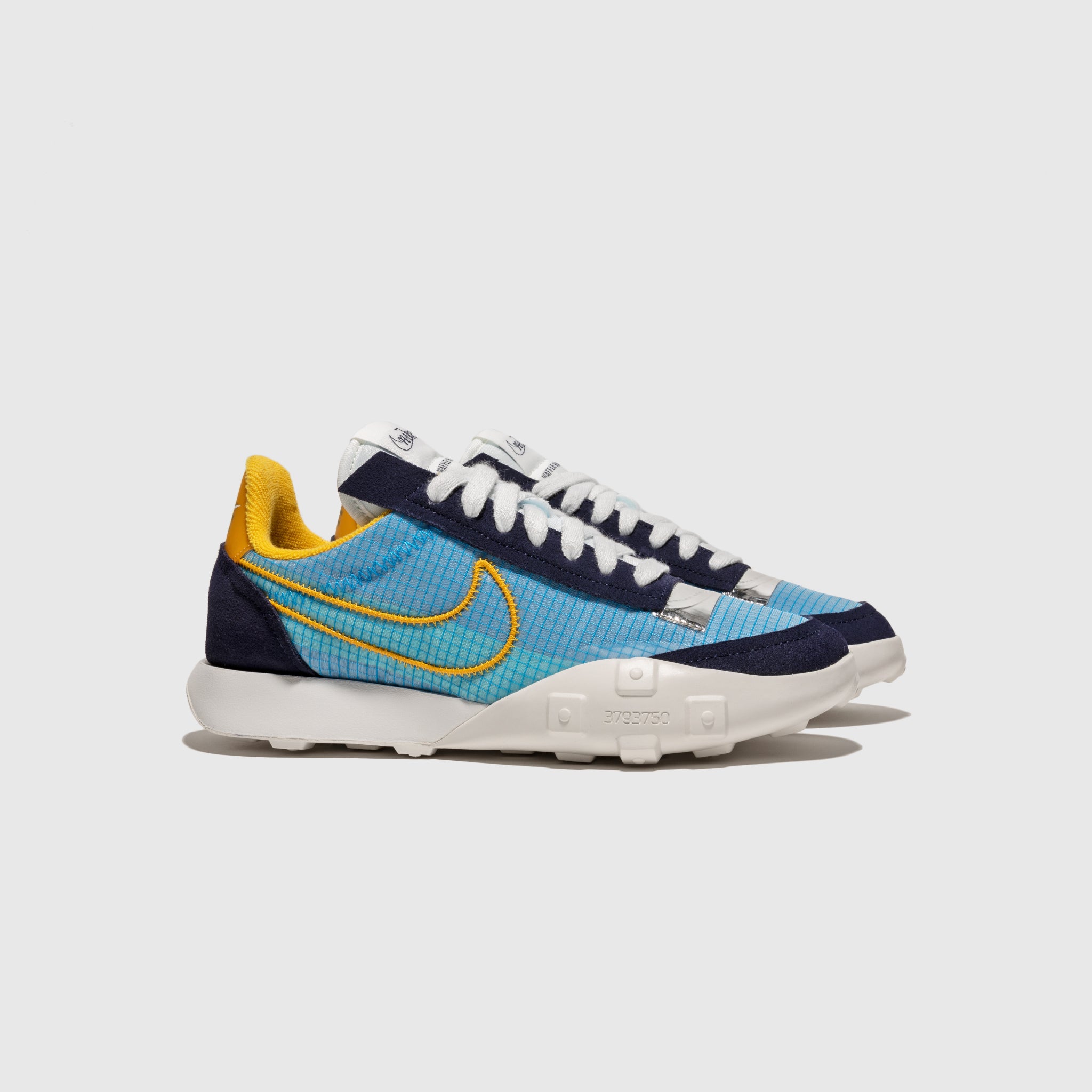 WMNSNIKEWAFFLETRAINER BLUE GOLD 3