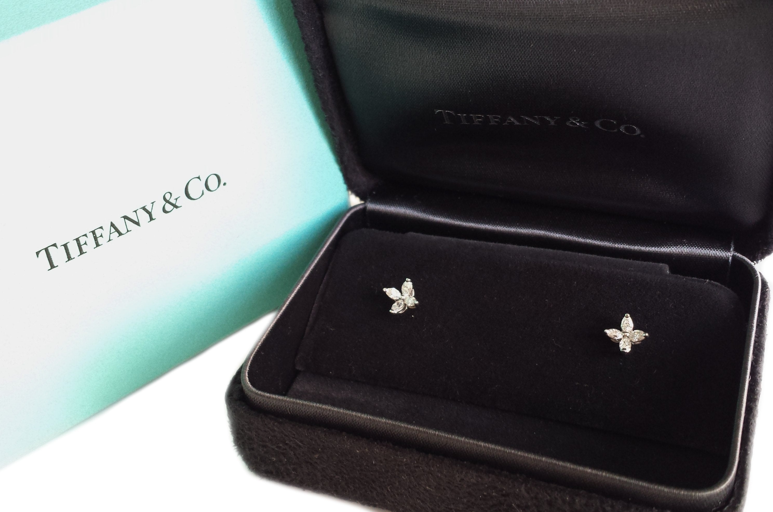 Tiffany & Co Victoria Platinum .64ctTW Diamond Stud Earrings with Pouch &  Boxes