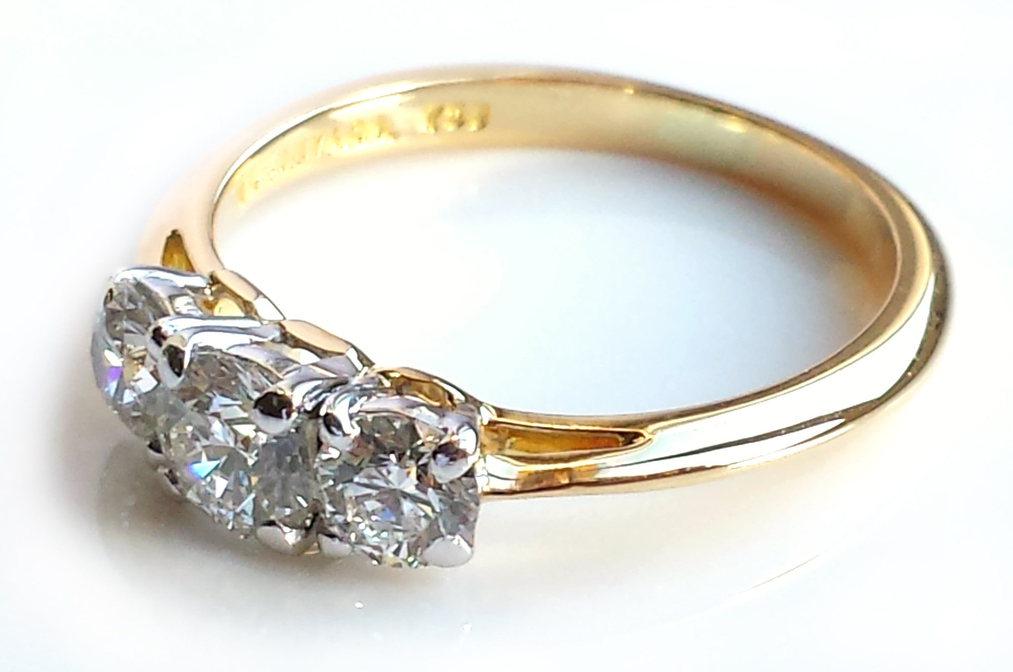 Vintage Tiffany & Co. 0.90ct 3-Stone Diamond Engagement Ring in 18K Go