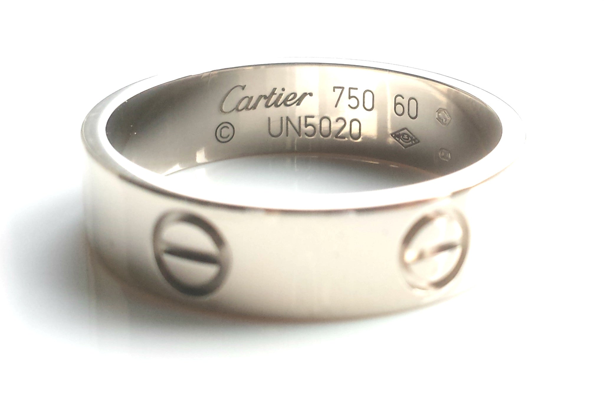 how wide is the cartier love wedding band