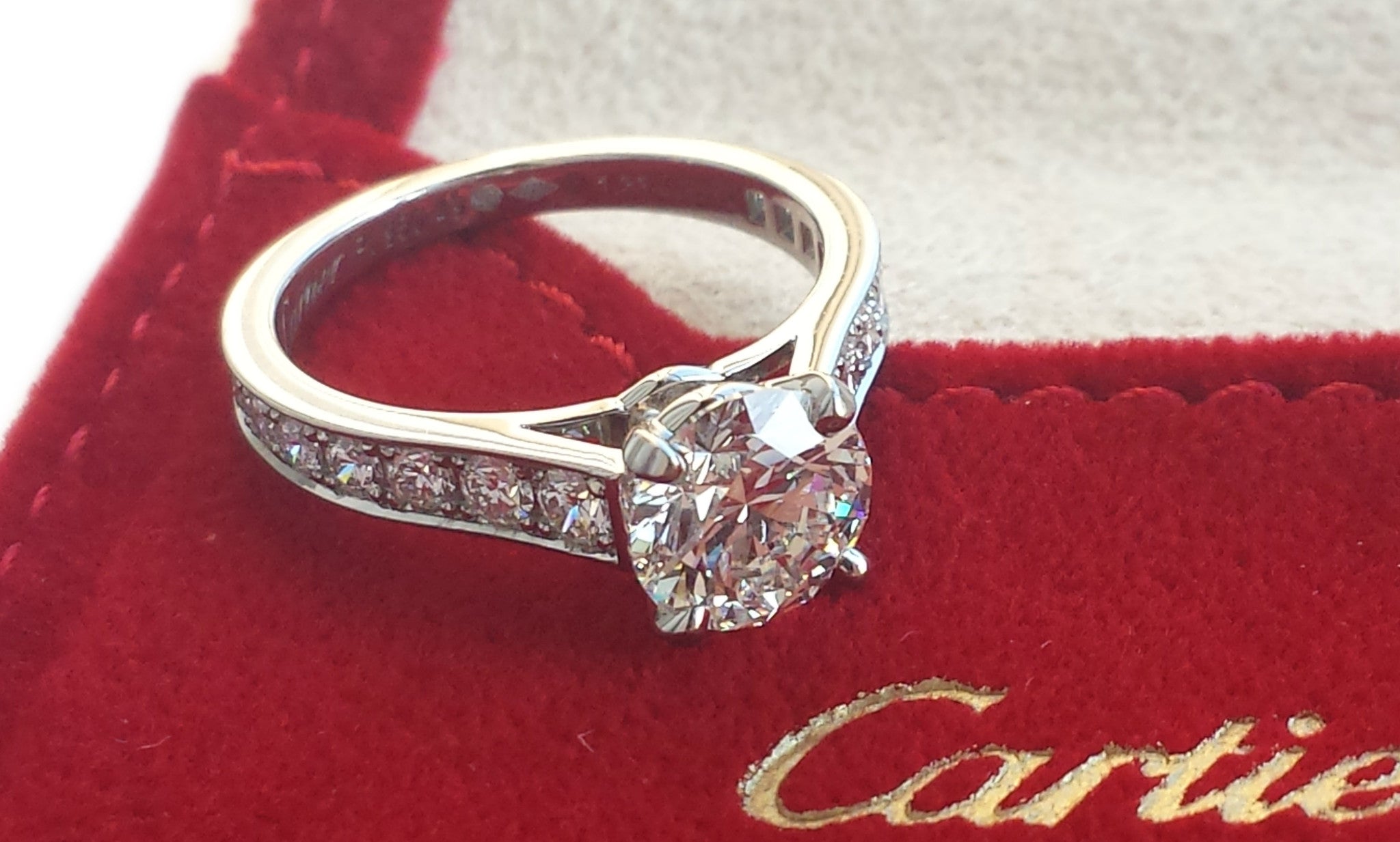 cartier classic solitaire