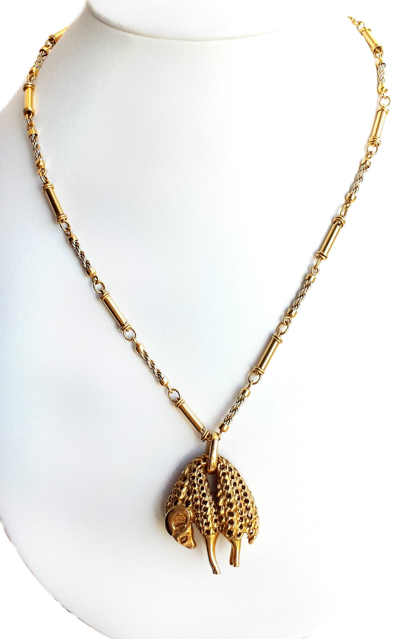 vintage cartier pendant necklace
