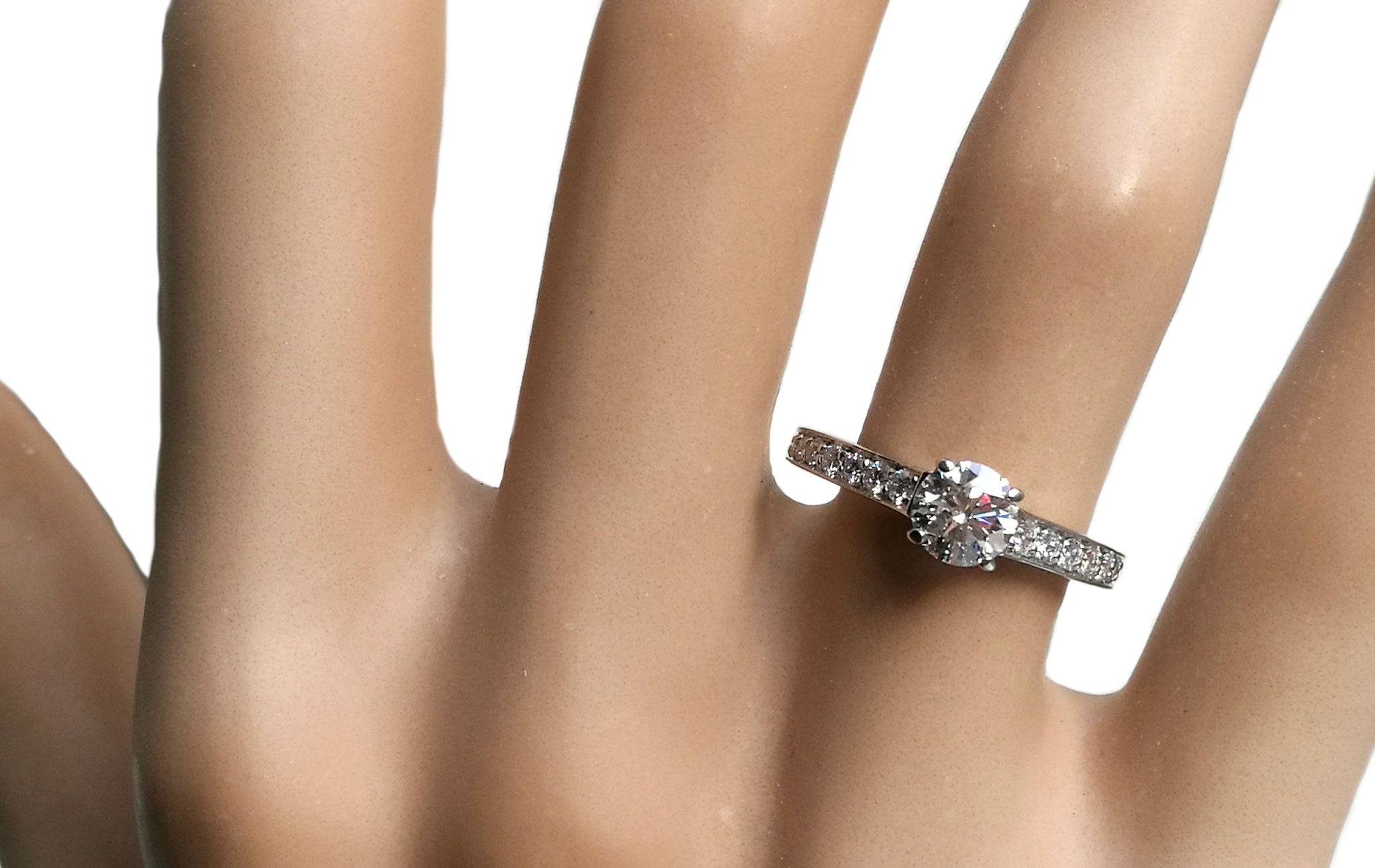 2 carat diamond engagement rings cartier