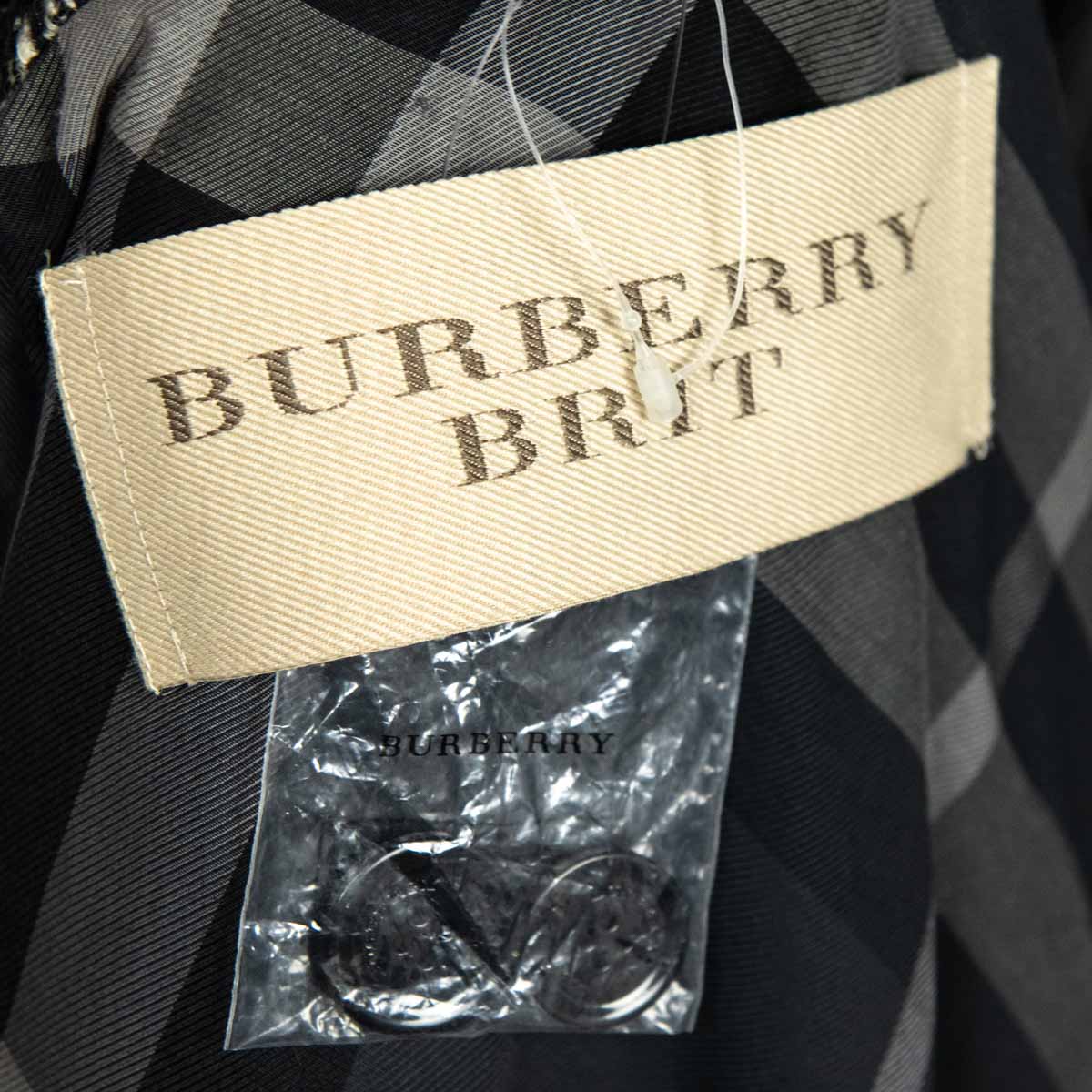 Burberry Black & White Boucle Tweed Coat - Luxury Consignment Store  Vancouver