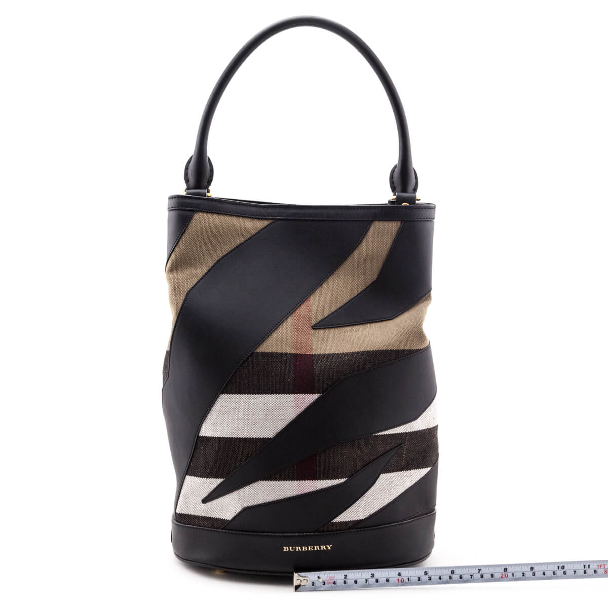 burberry bucket bag