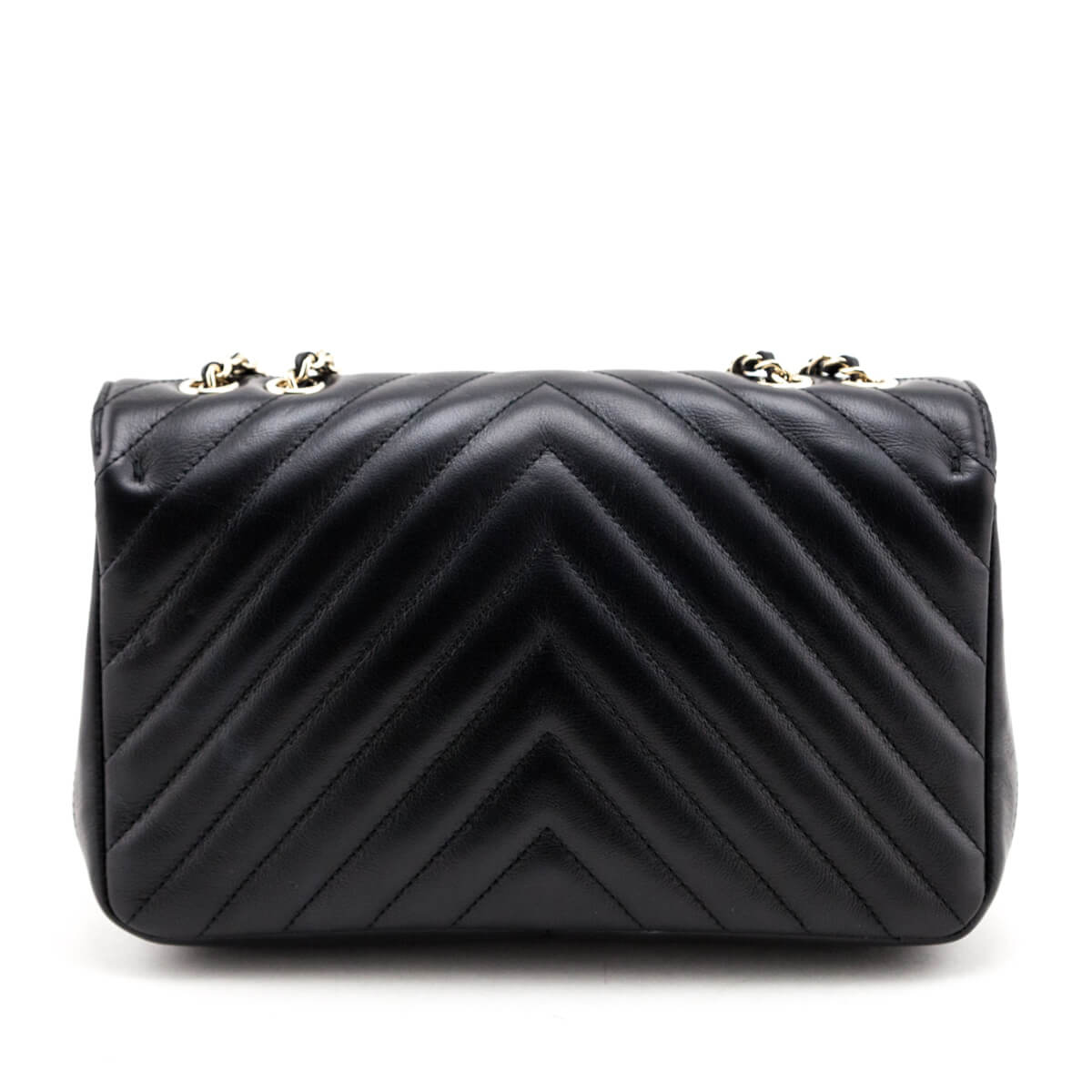 chanel chevron statement bag