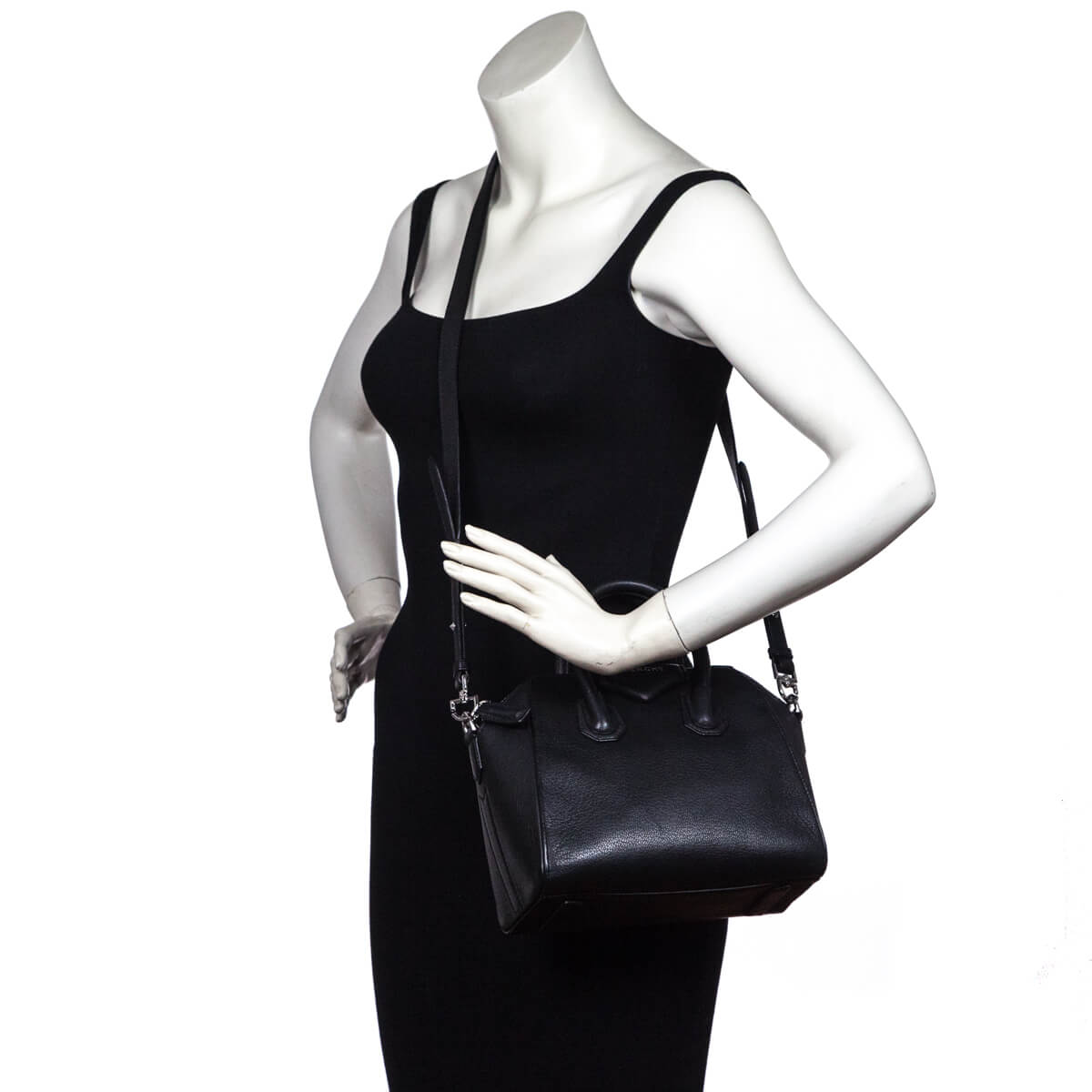 black mini antigona bag