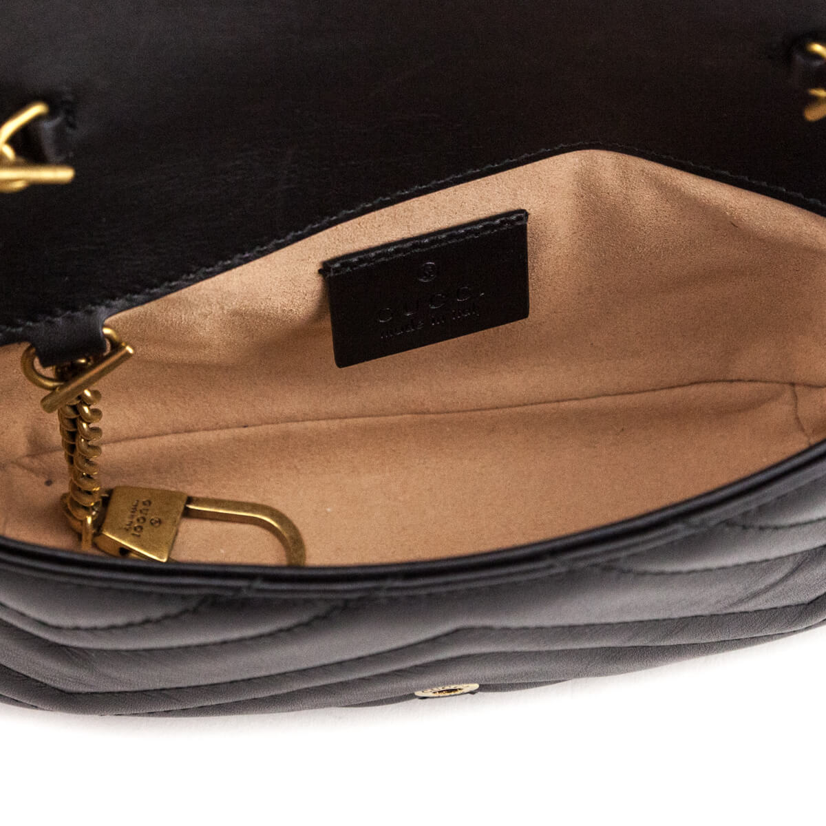 Gucci Black Matelasse Chevron Calfskin GG Marmont Super Mini Bag
