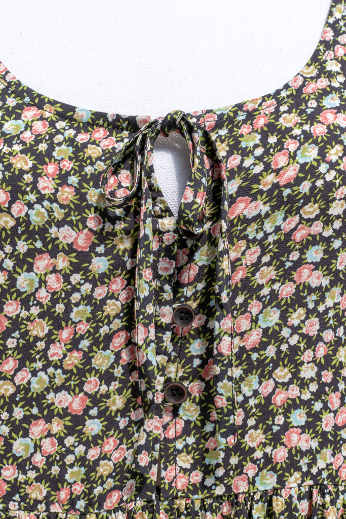 Vintage inspired dresses from amantine boutique - a green floral dress with long sleeves