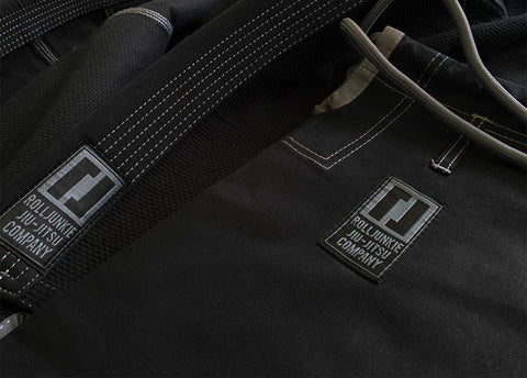 Black jiu jitsu gi