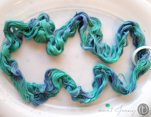 How to Dye Yarn: Easy 14 Steps Hand Painting Technique ( with