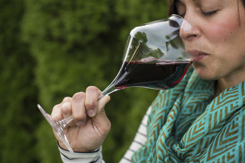 How Your Wine Glass Shape Affects Taste