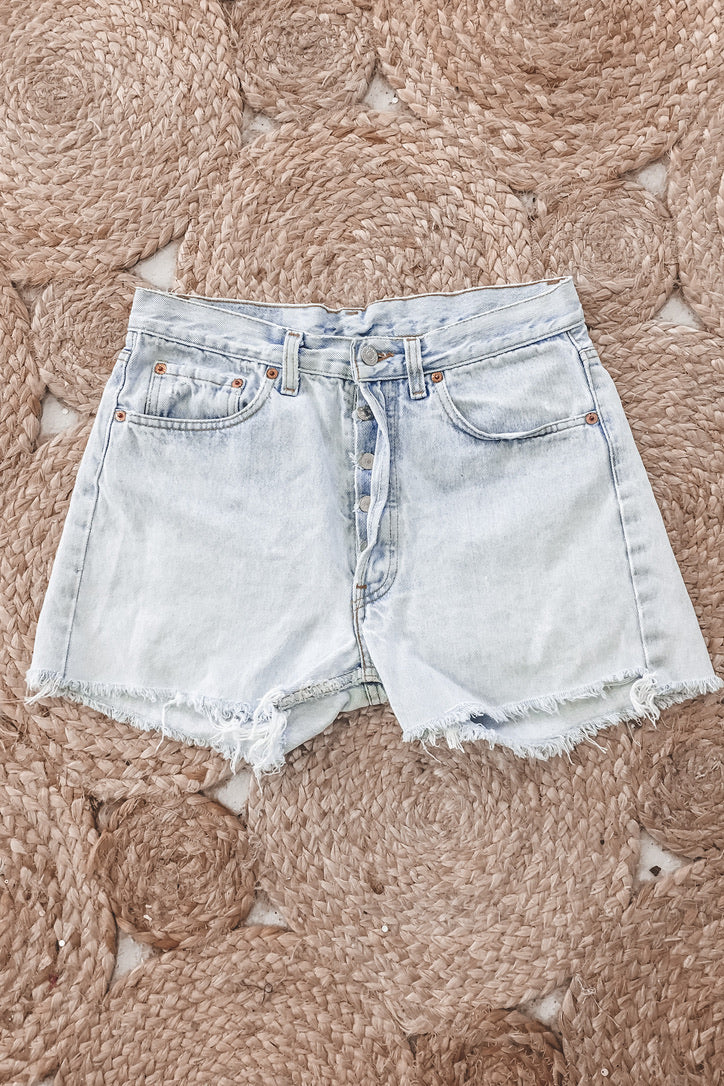 levi's light wash shorts