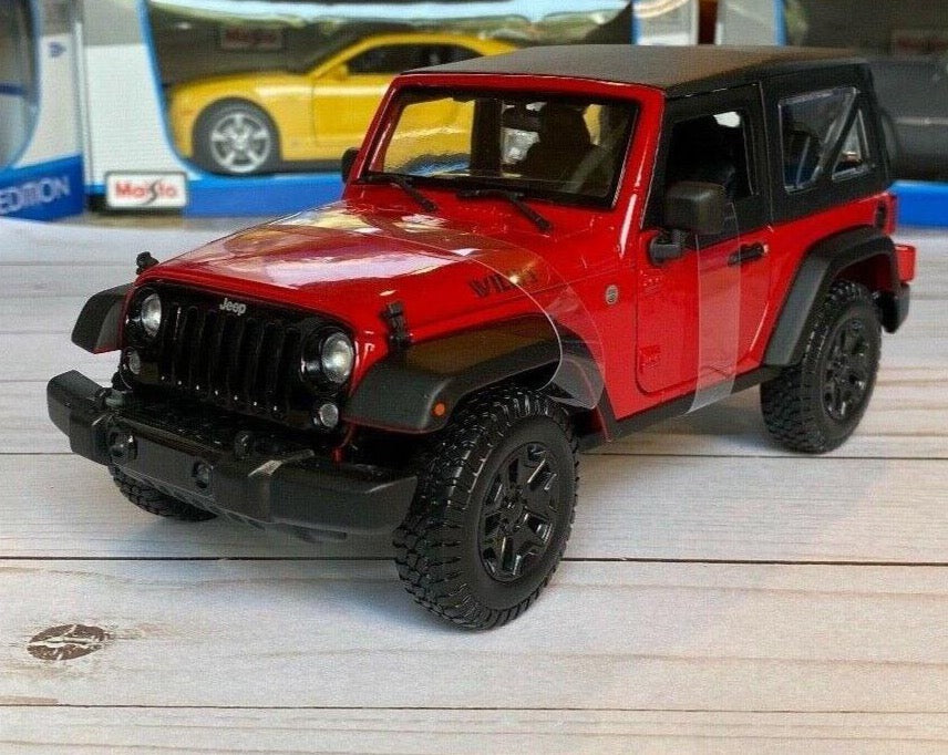 2014 Jeep Wrangler Maisto 1:18 Diecast Metal Model Toy Car W Stand & B –  Geek Tech Depot