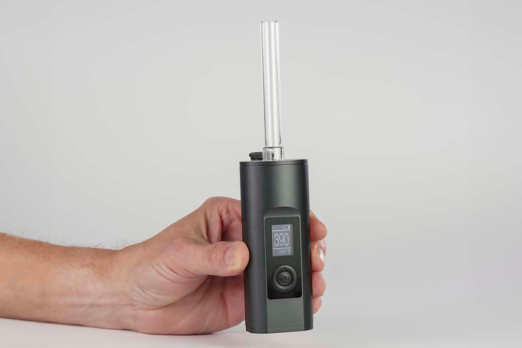 Arizer Solo 2 MAX Vaporizer in Hand