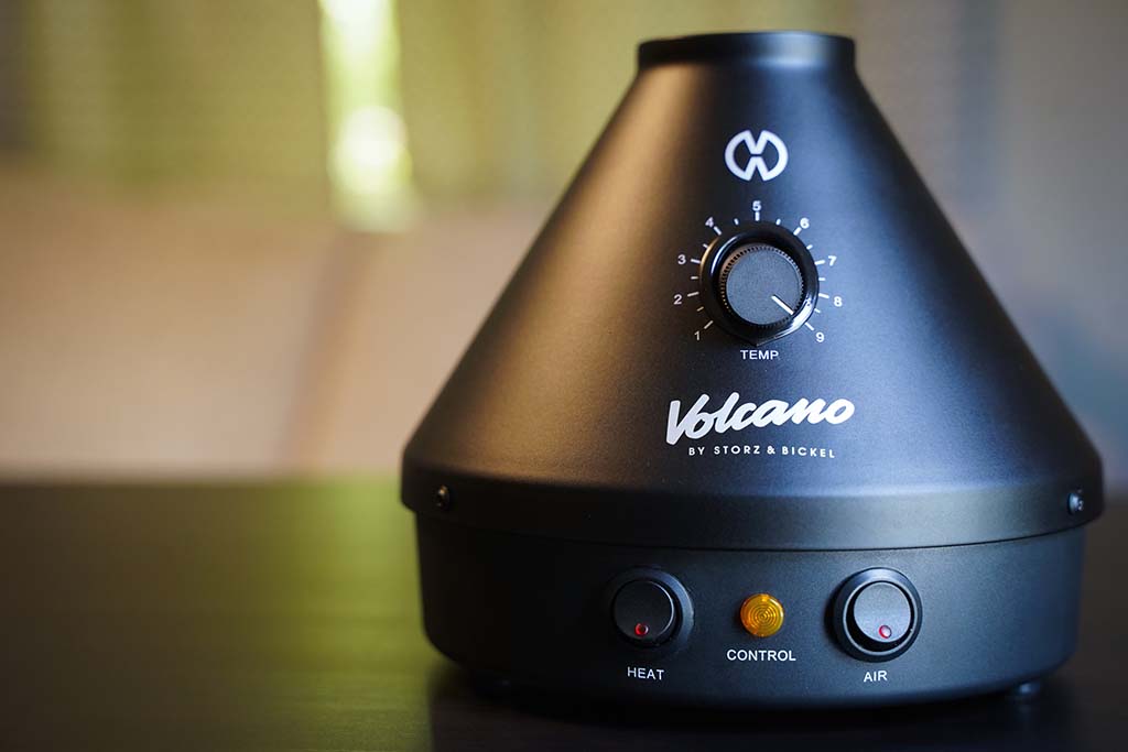 Best Vapes for Beginners 2024 Volcano Classic Vaporizer