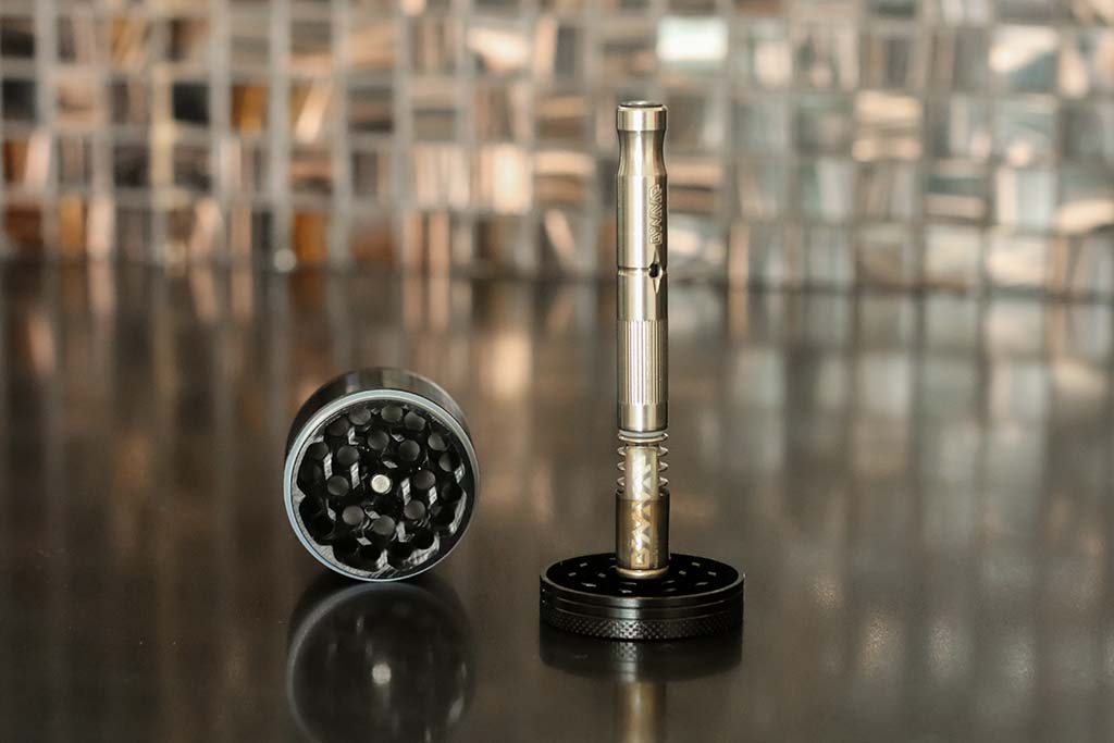 DynaVap VapCap Quickstart Guide DynaVap stand