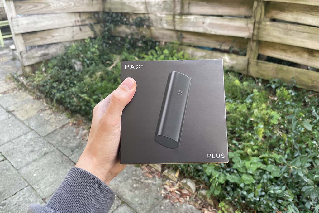 PAX Plus vs PAX 3 Vaporizer Comparison PAX Plus Box