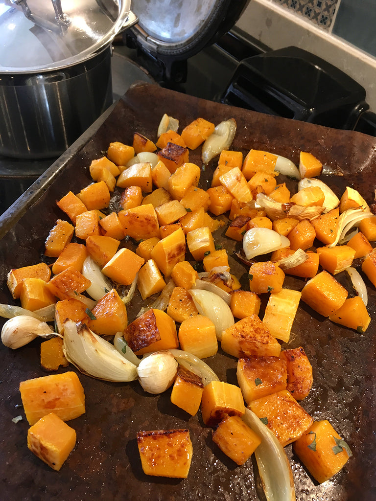 How to cook Autumn butternut pumpkin soup stock croutons in an Aga range cooker