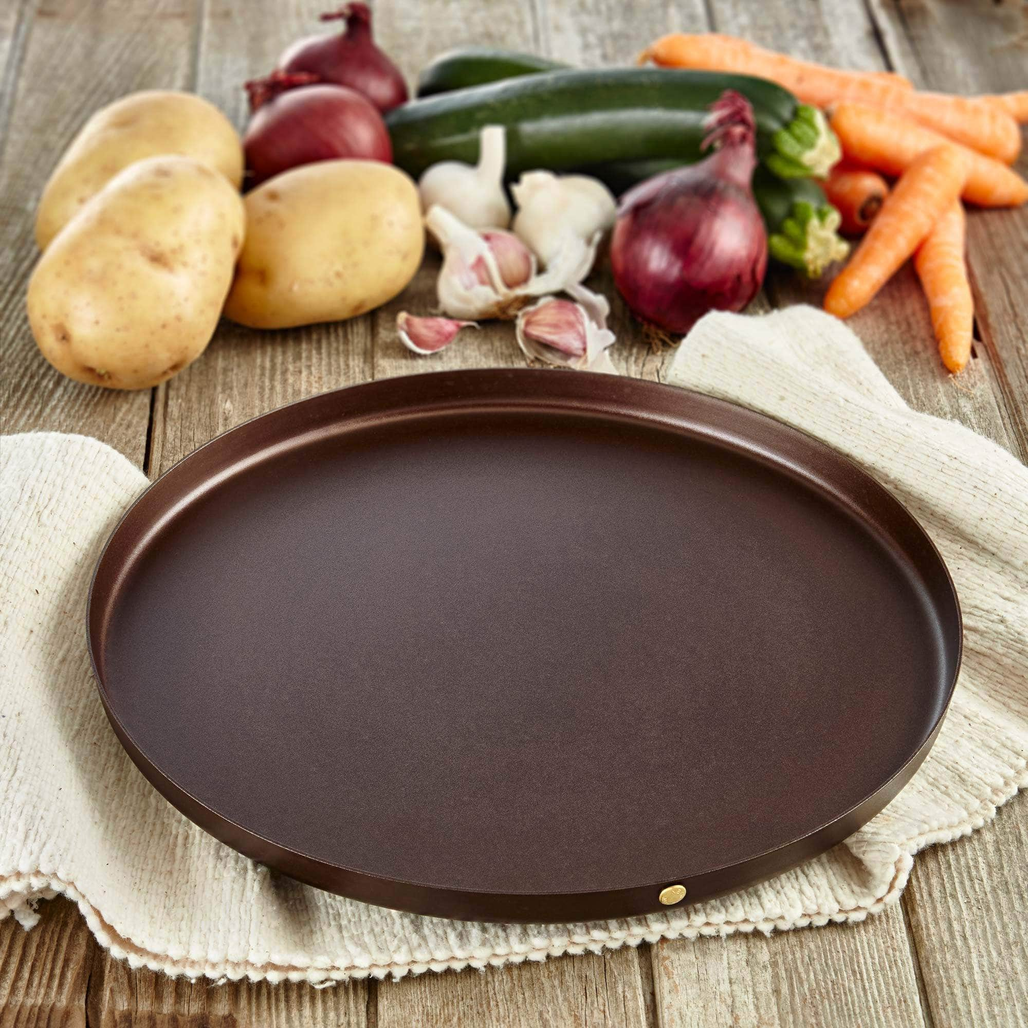 https://cdn.shopify.com/s/files/1/0210/0294/products/12_-Baking-Serving-Tray-NFS-243_2000x.jpg?v=1653318075