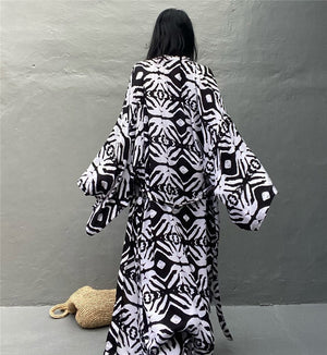 'Beca' Long Sleeve Geometric Print Kimono Jacket Robe