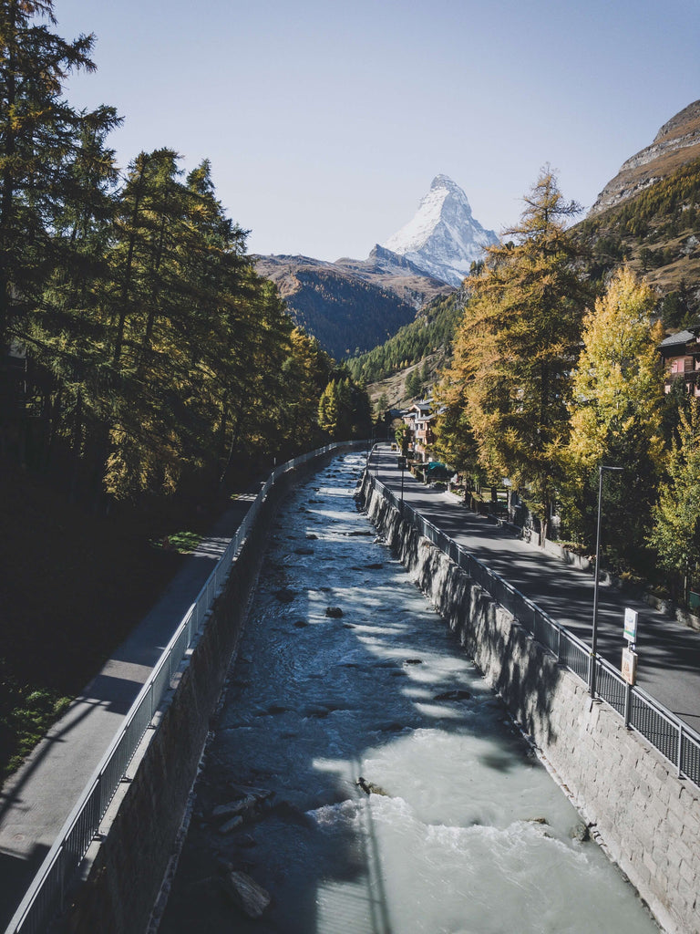 6. iPhone 8 - Zermatt - Nxplore
