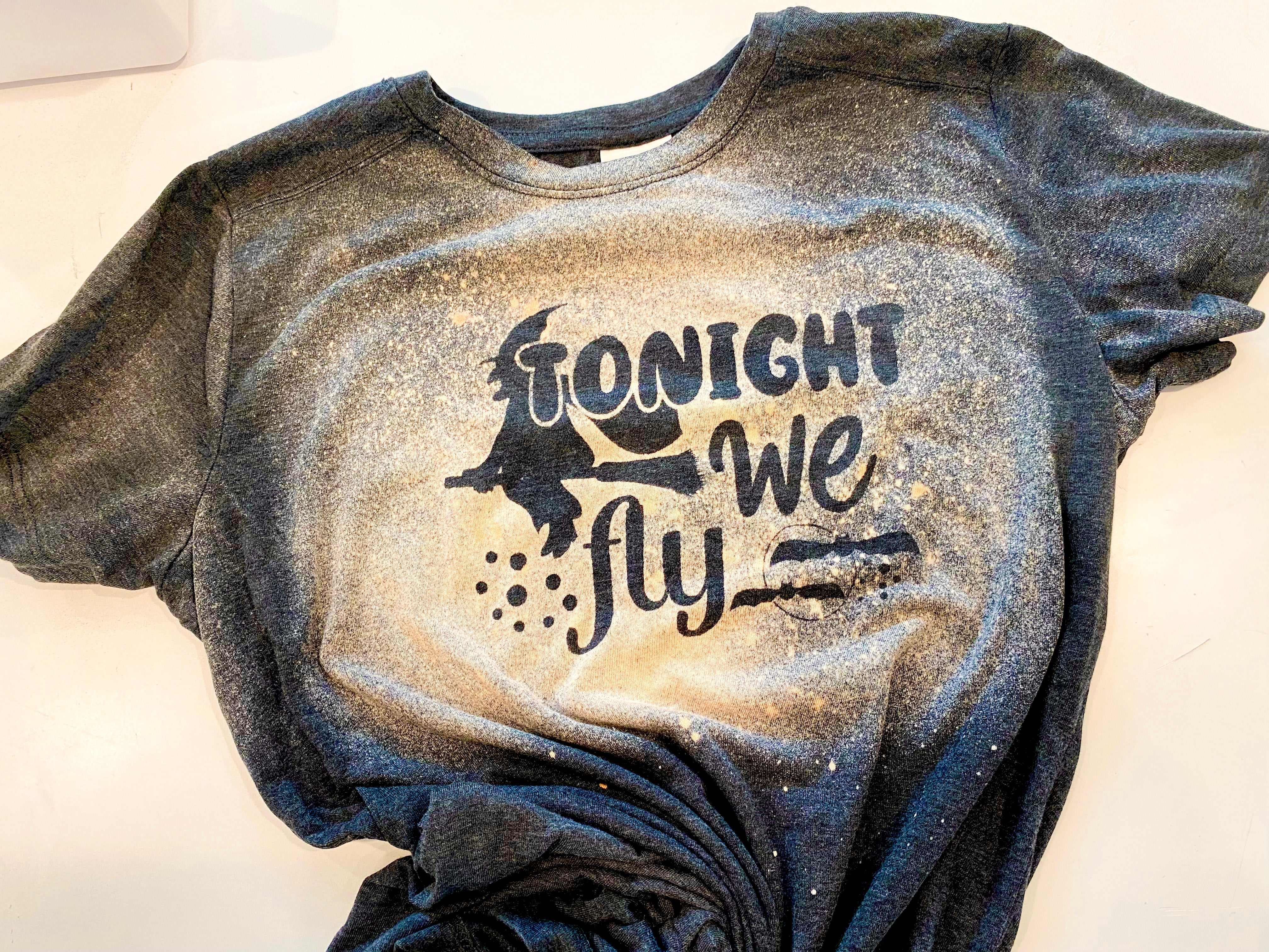 How to Bleach a halloween shirt with vinyl design