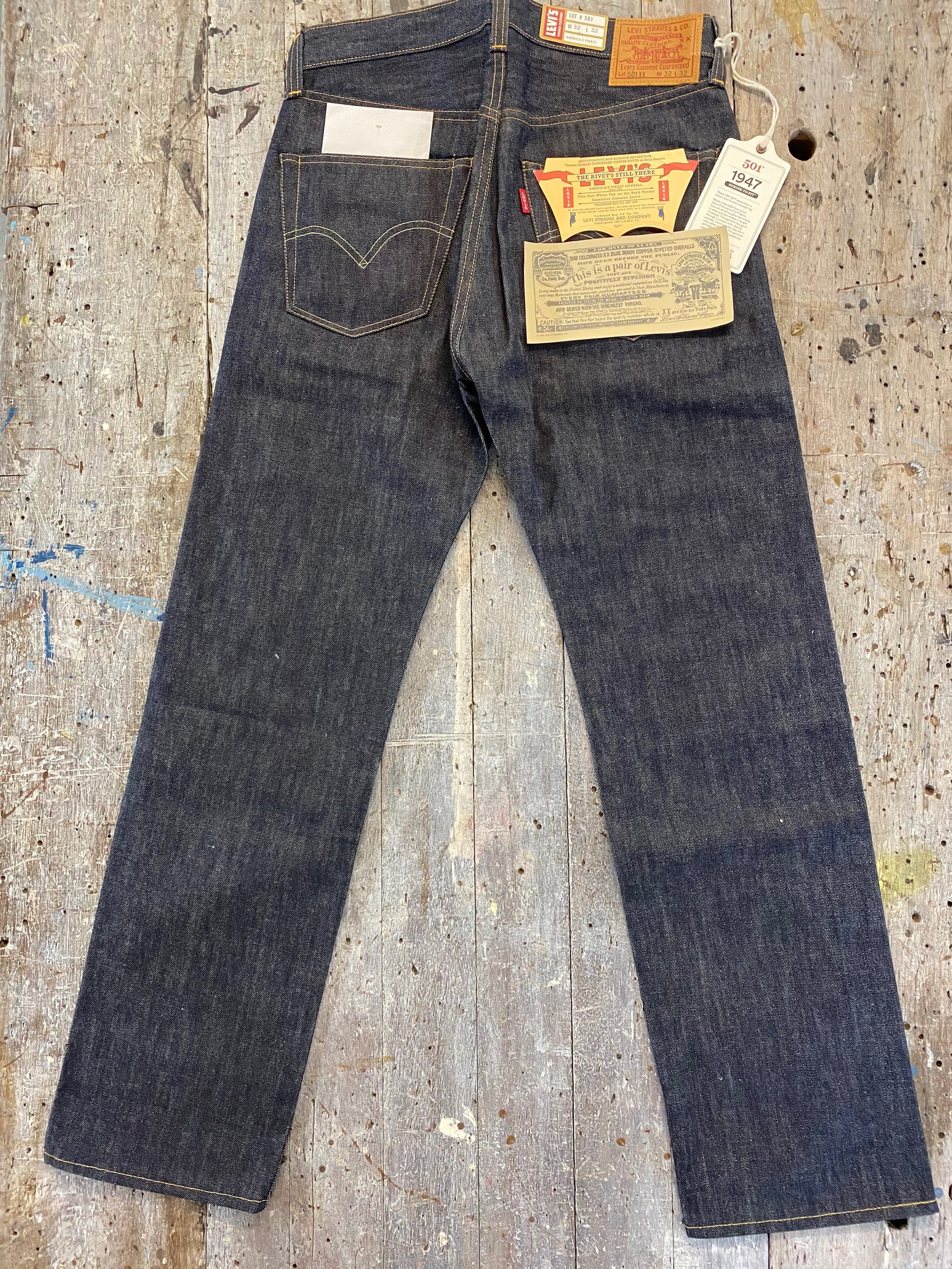 LEVIS VINTAGE CLOTHING 1947 501 RAW SHRINK TO FIT - Elroy Clothing