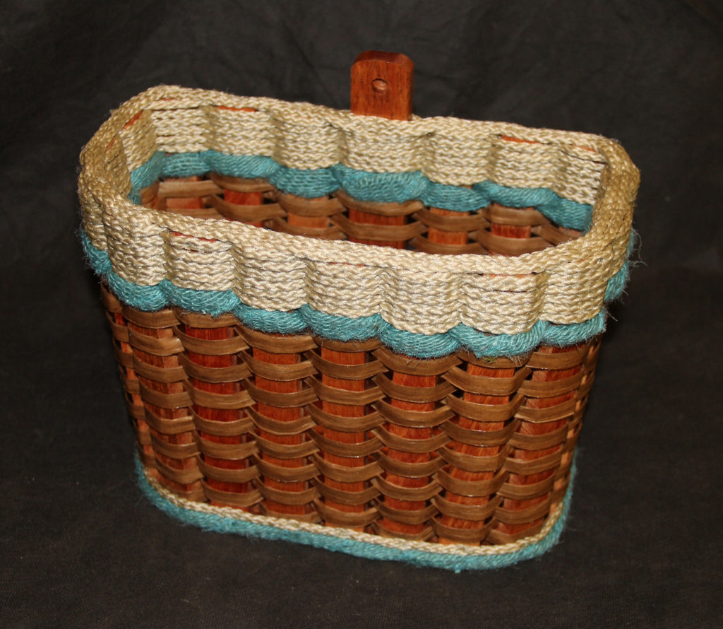Lidded Yarn Basket w/dividers – Foxcreek Baskets